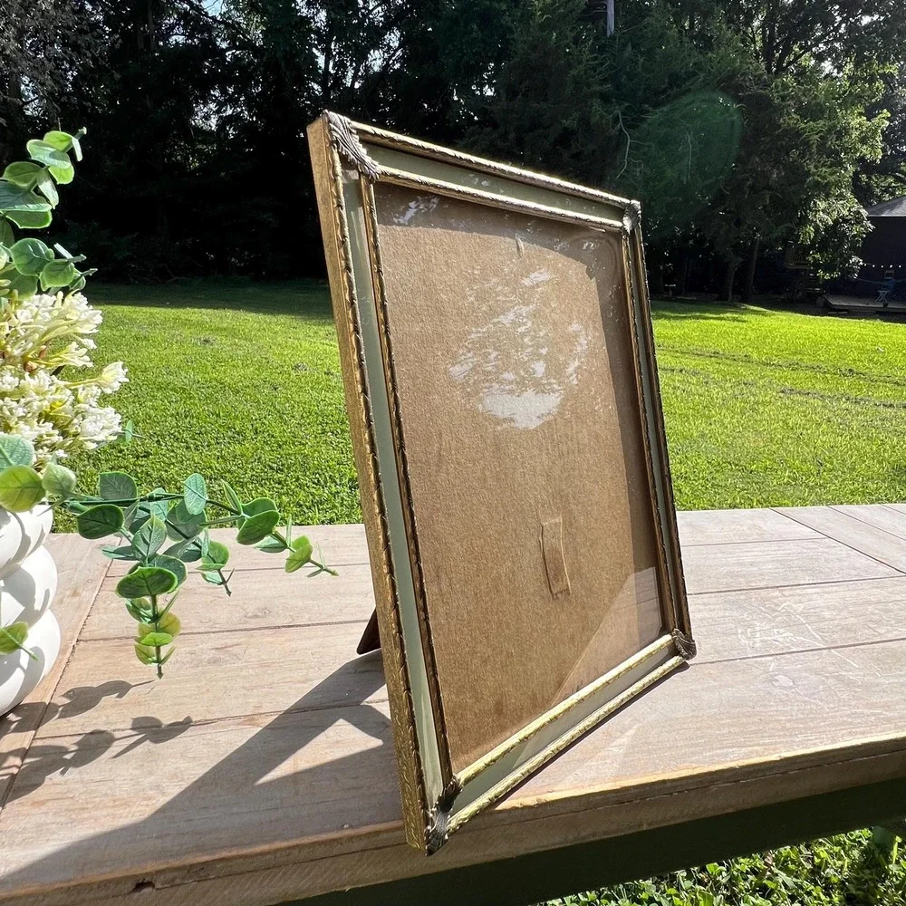 Vintage Ornate Gold Metal Frame 8x10